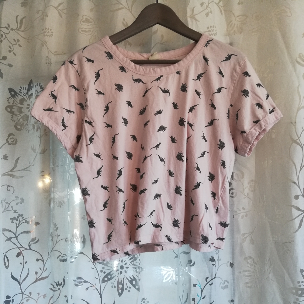 Trendy Pink Cropped Tee w/ Dinos!